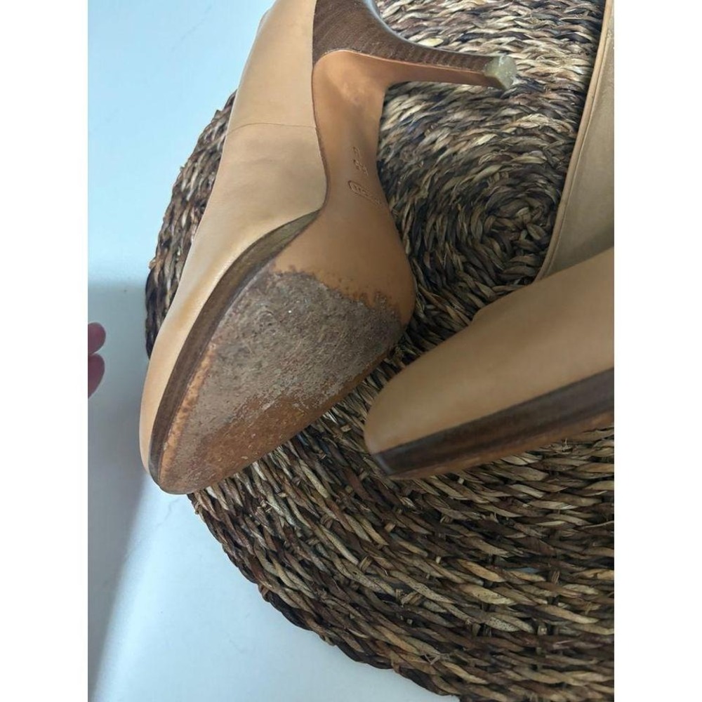 Coach tan heels size 8.5 - Picture 3 of 7
